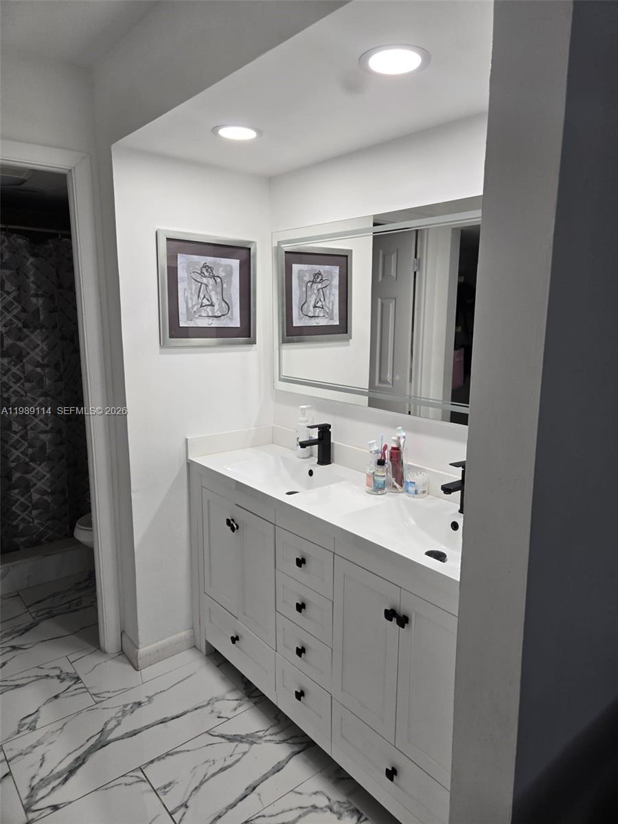 GATE TWO CONDO - Residential