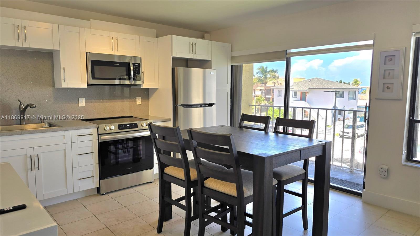 3215 N Ocean Dr 302
