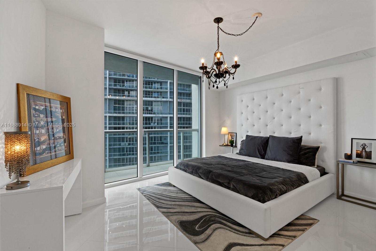 ICONBRICKELL CONDO NO 1 - Residential