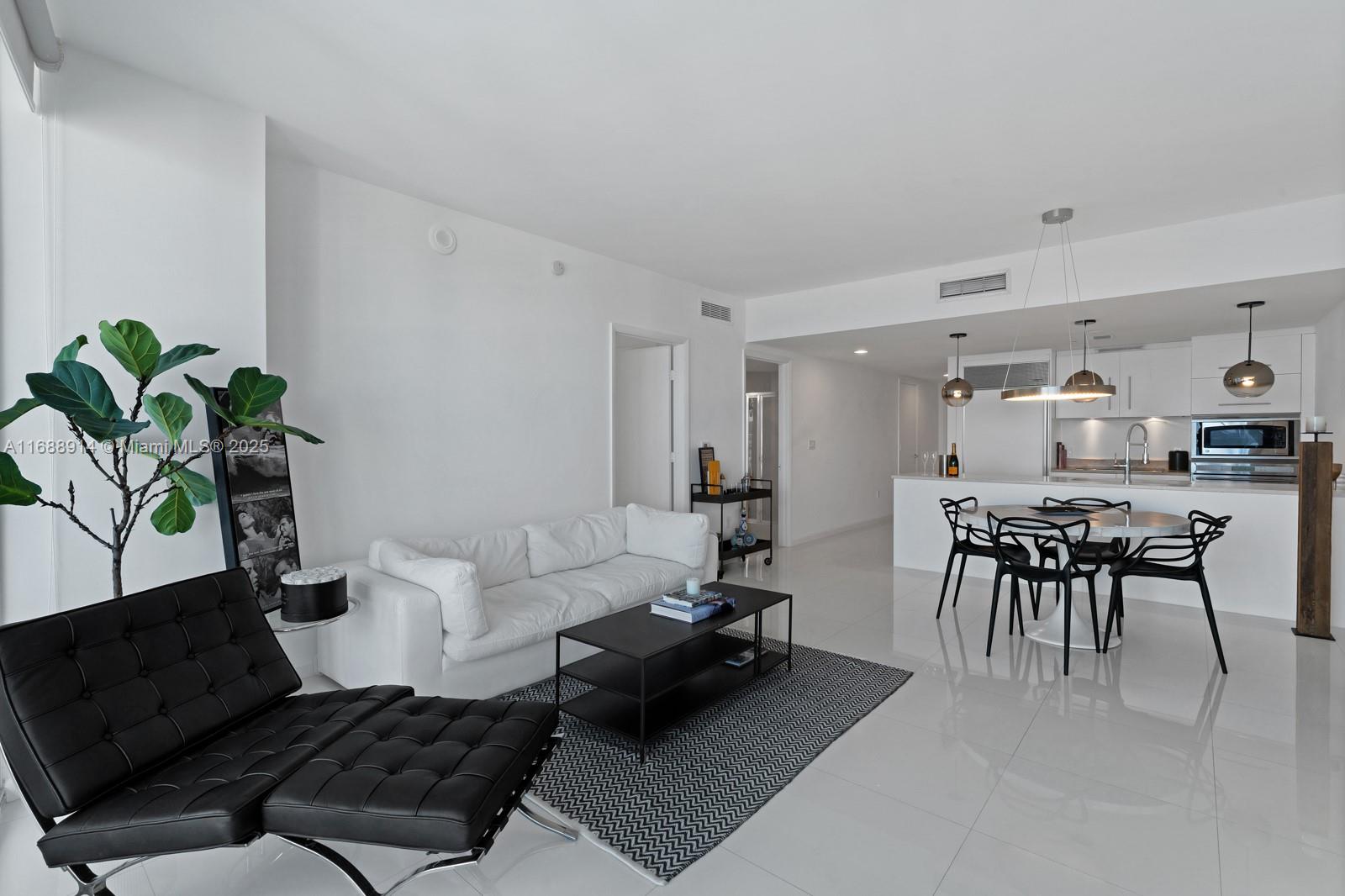 ICONBRICKELL CONDO NO 1 - Residential