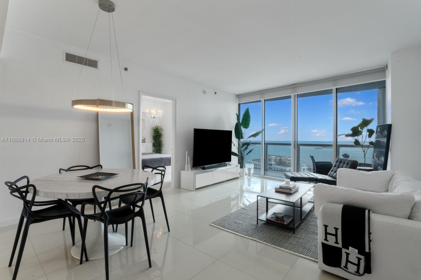 ICONBRICKELL CONDO NO 1 - Residential