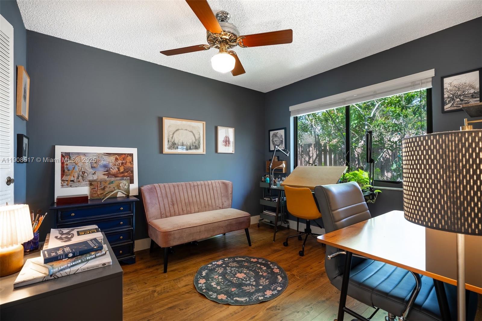 PEMBROKE LAKES SECTION SE - Residential