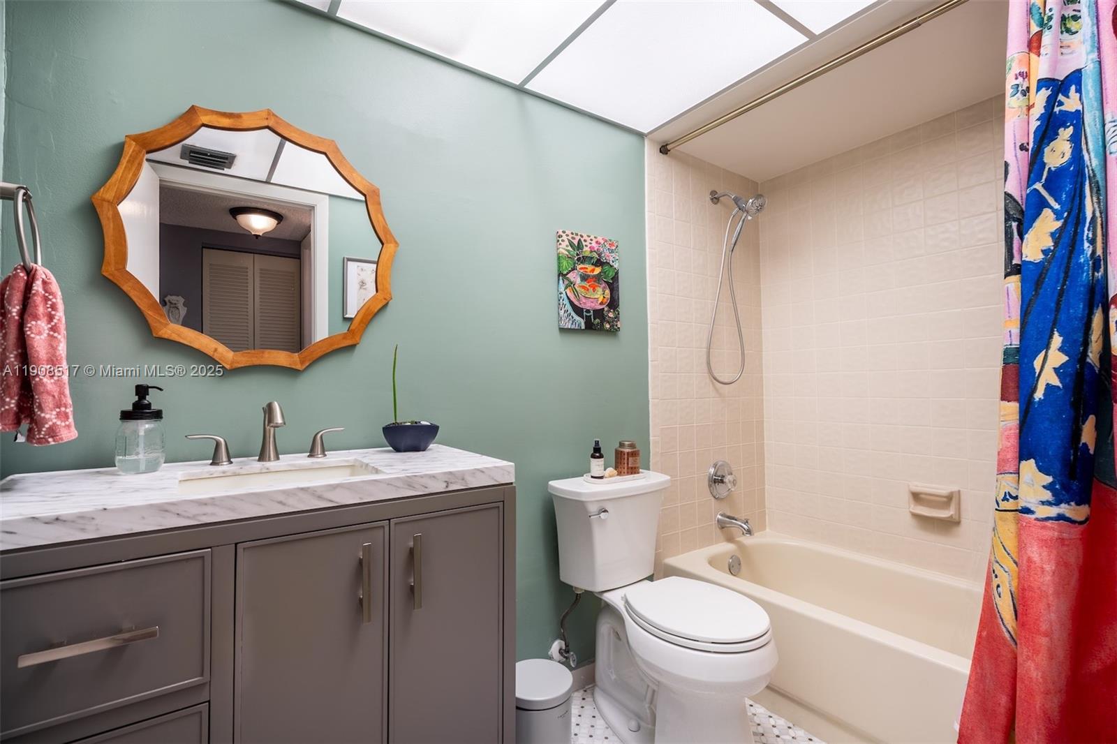 PEMBROKE LAKES SECTION SE - Residential