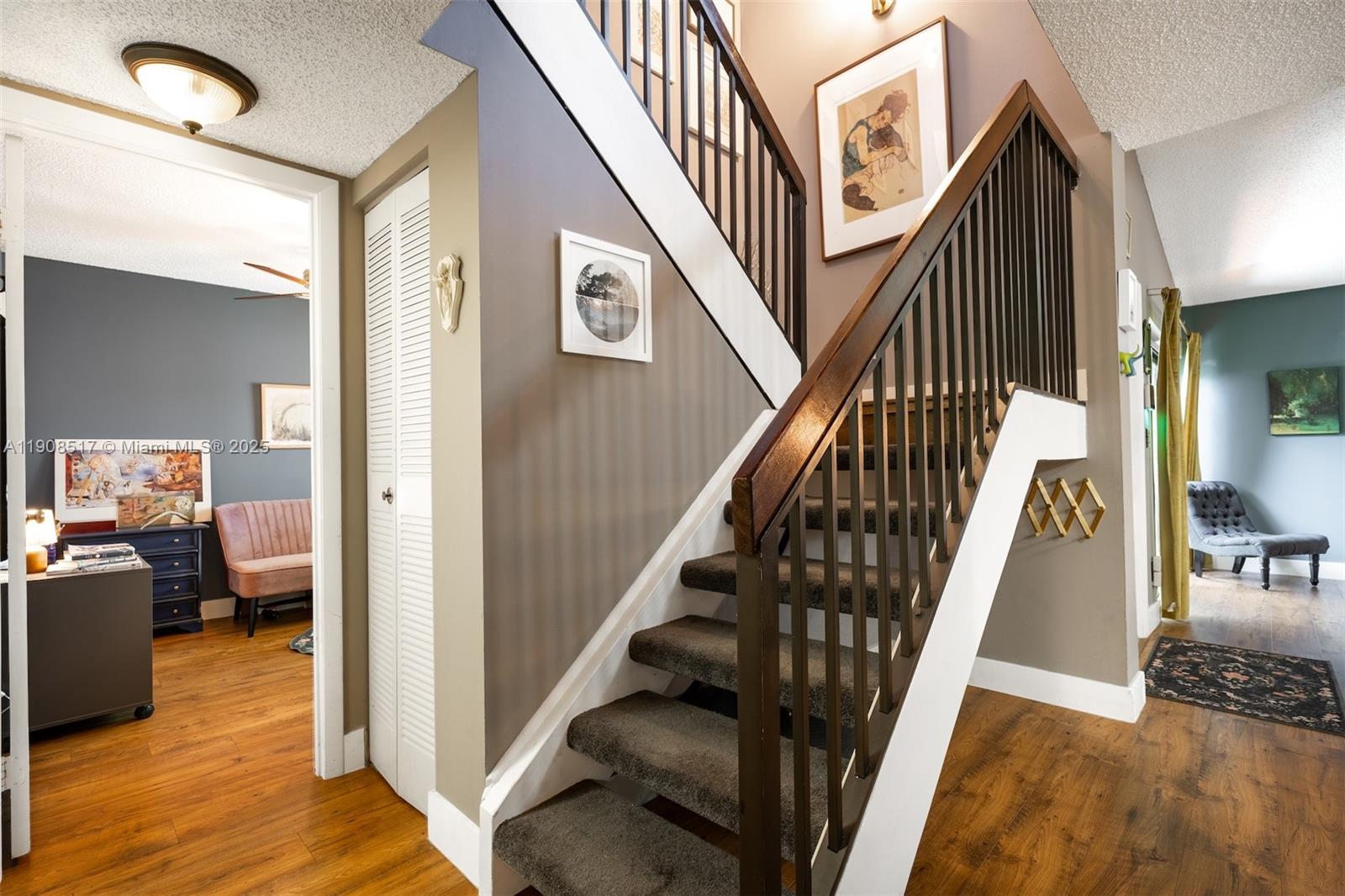 PEMBROKE LAKES SECTION SE - Residential