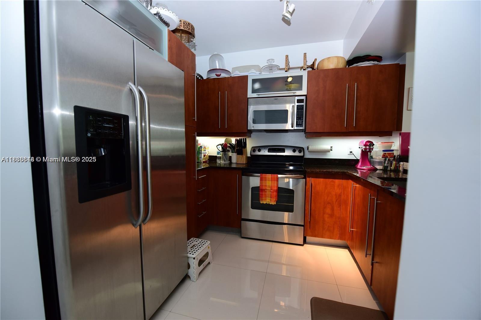 TOSCANO CONDO - Residential Lease