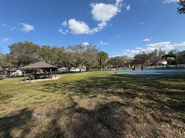 SAXON WOODS NORTH CONDO - Residential