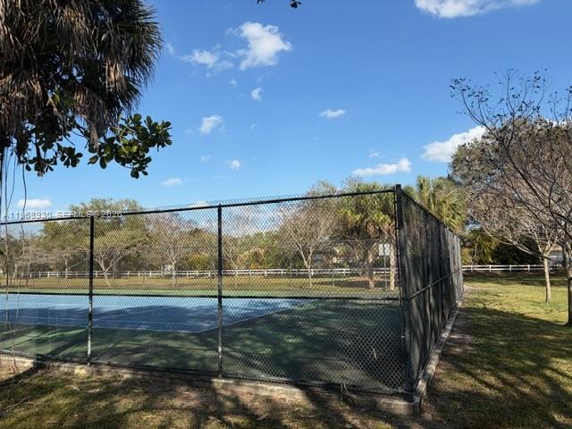 SAXON WOODS NORTH CONDO - Residential