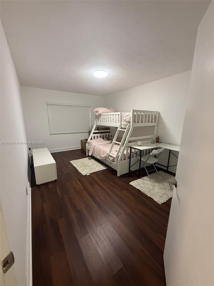 LAS VISTAS AT DORAL CONDO - Residential