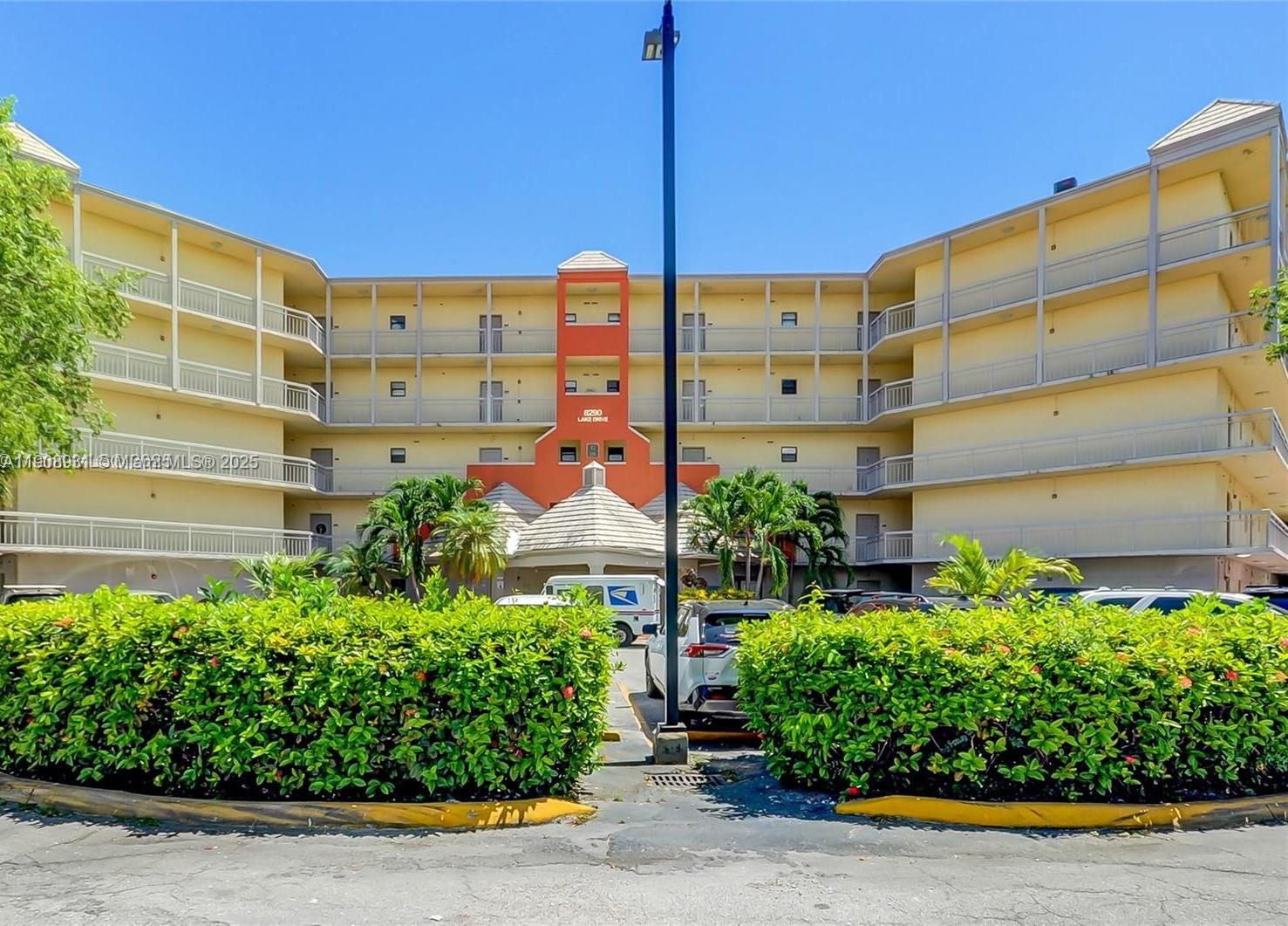 LAS VISTAS AT DORAL CONDO - Residential