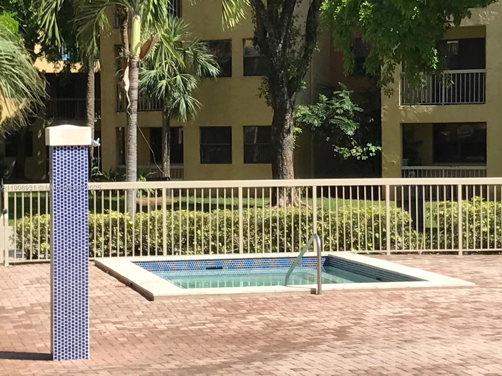 LAS VISTAS AT DORAL CONDO - Residential