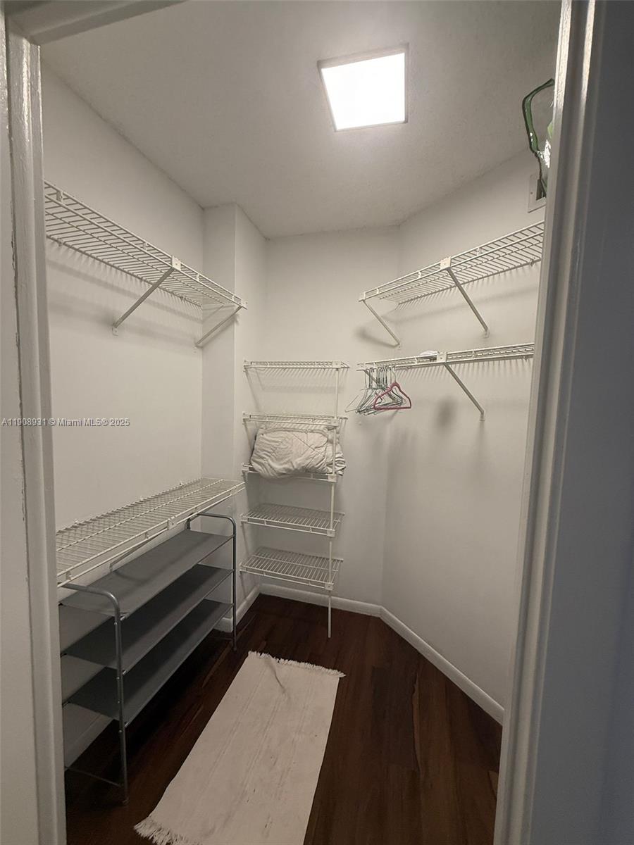 LAS VISTAS AT DORAL CONDO - Residential