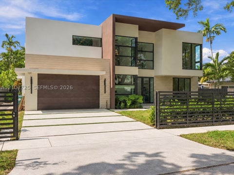 Photo of 8220 SW 62nd Ct, Miami, FL 33143 (MLS # A12103725)