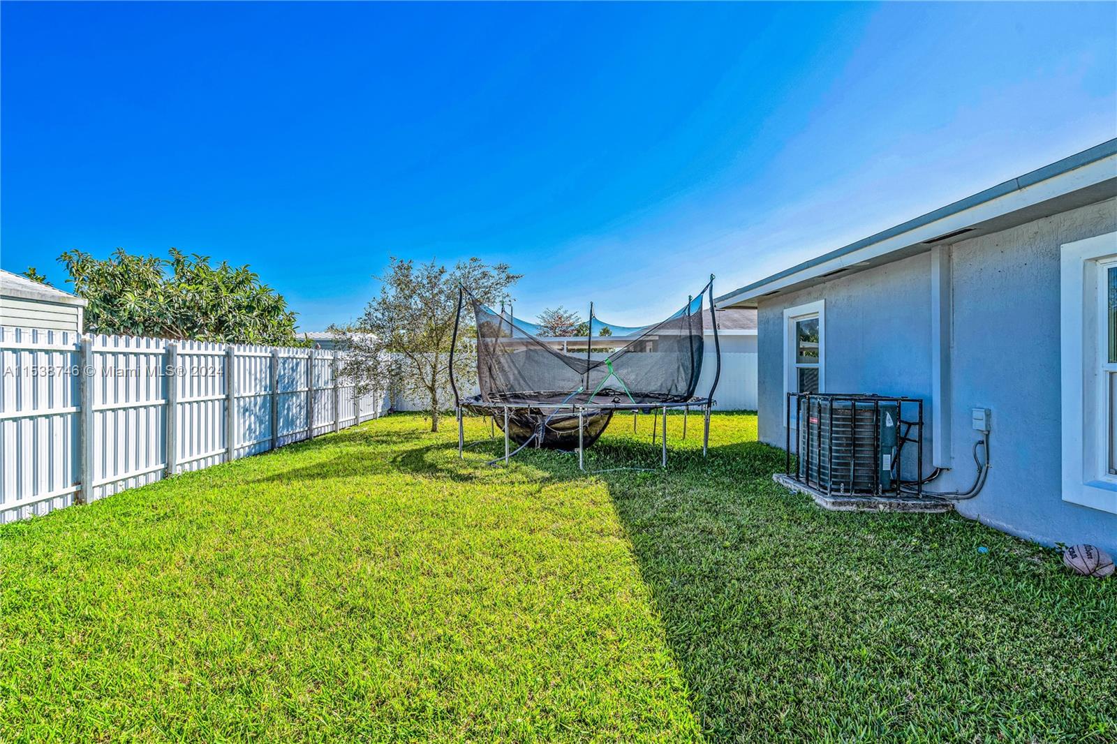 CARIBBEAN PALMS FIRST ADD - Residential