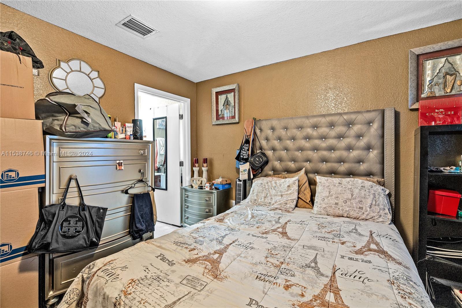 CARIBBEAN PALMS FIRST ADD - Residential