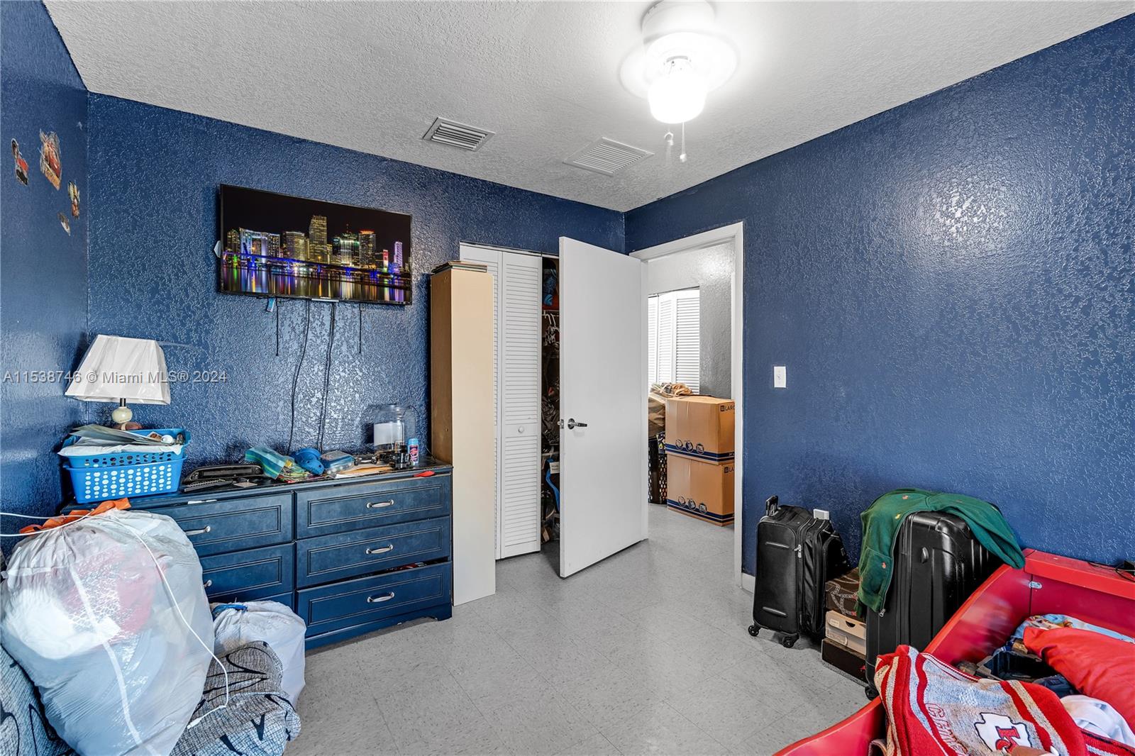 CARIBBEAN PALMS FIRST ADD - Residential
