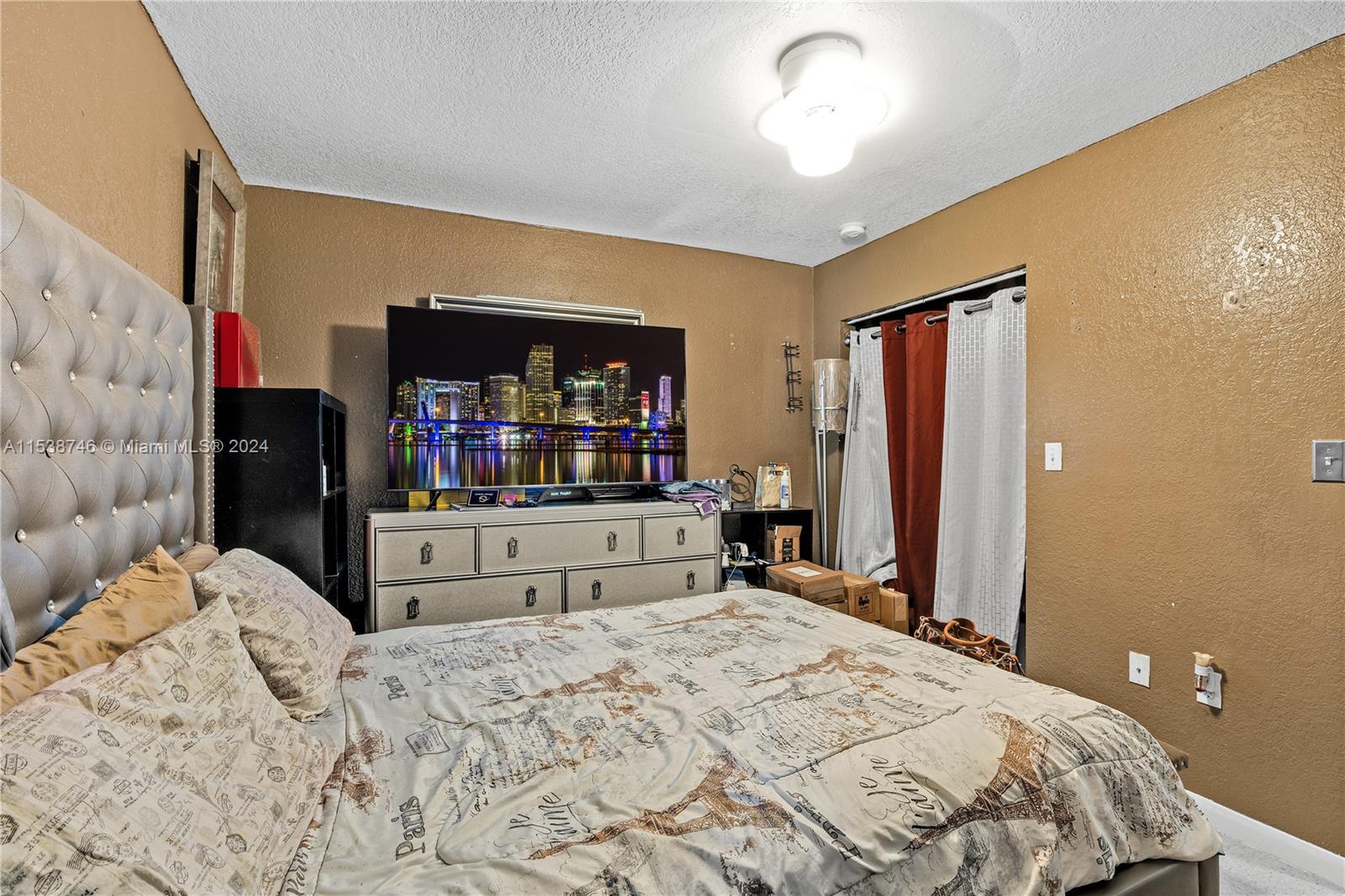 CARIBBEAN PALMS FIRST ADD - Residential