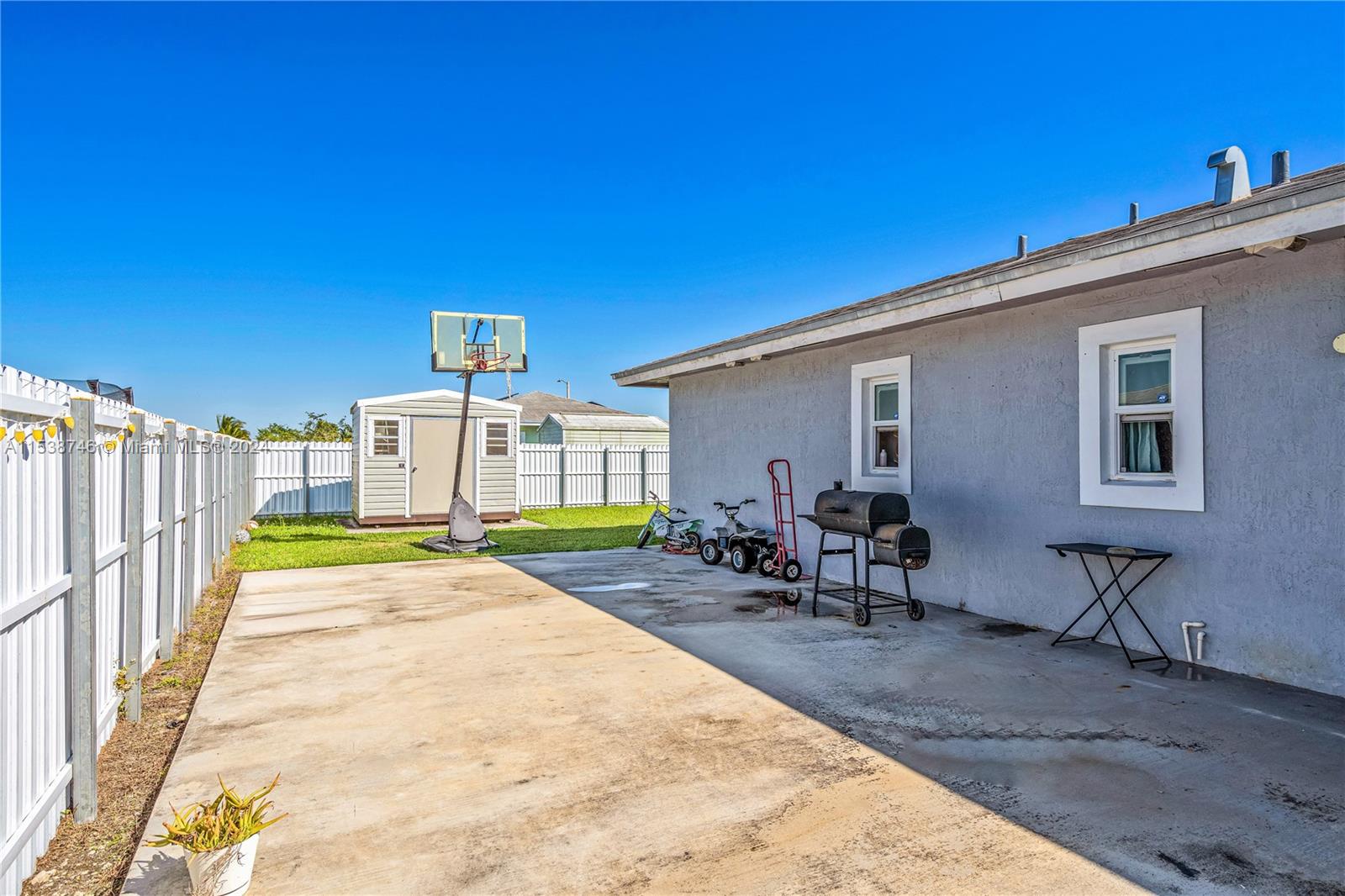 CARIBBEAN PALMS FIRST ADD - Residential