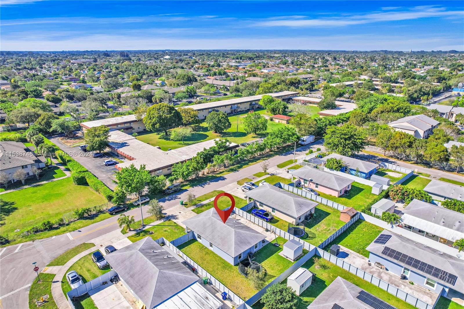 CARIBBEAN PALMS FIRST ADD - Residential