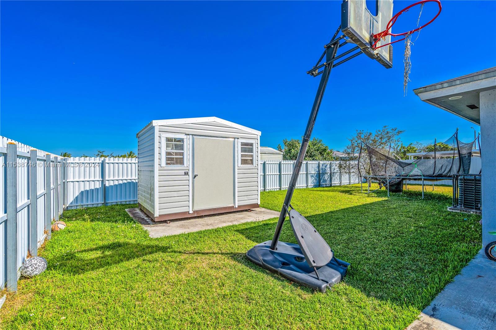 CARIBBEAN PALMS FIRST ADD - Residential