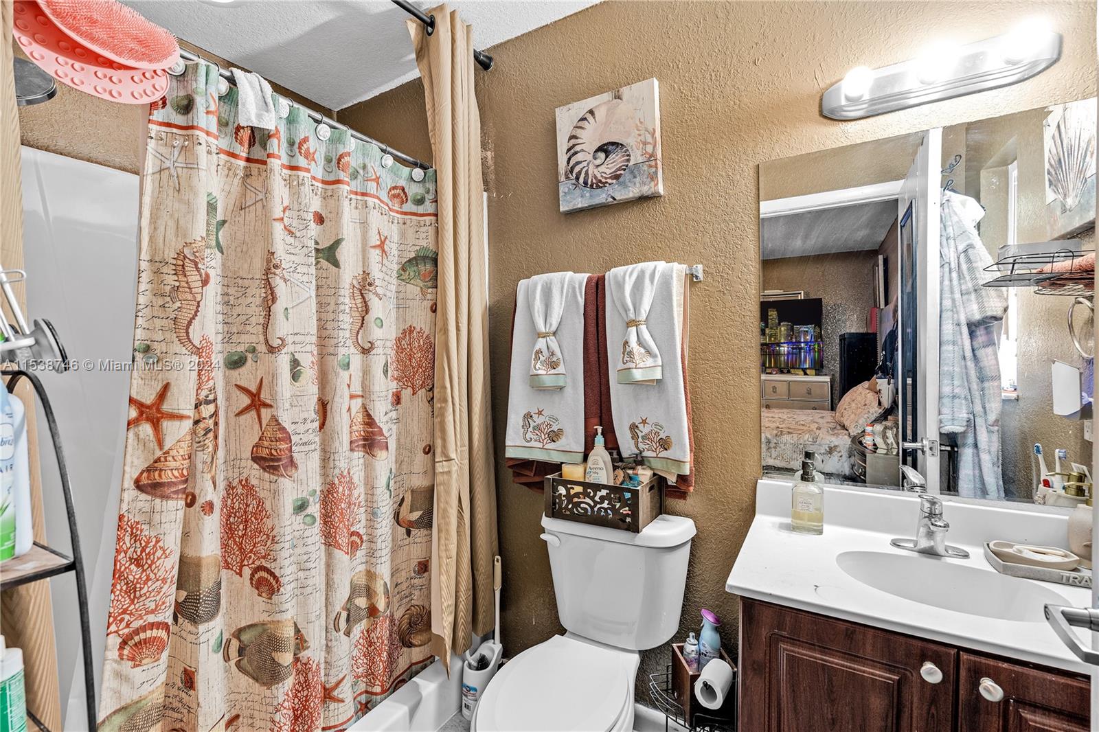 CARIBBEAN PALMS FIRST ADD - Residential