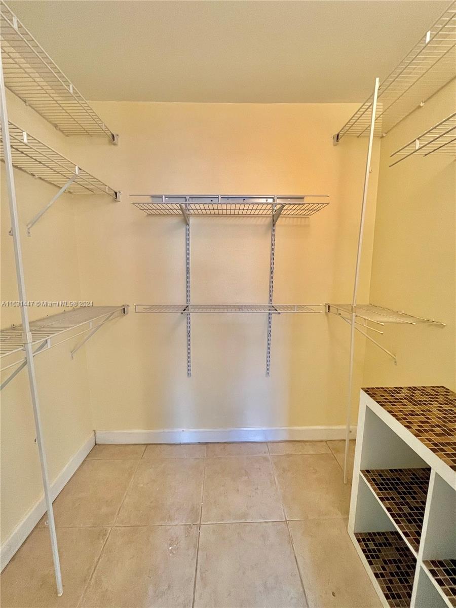 PLANTATION SUNRISE HEIGHT - Residential Lease