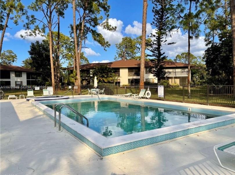 COURTYARD AT KINGS LAKE 3, - Residential