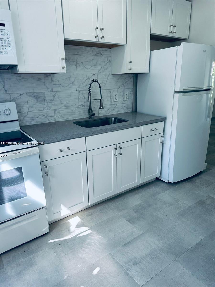 209 SW 1st Ct 211