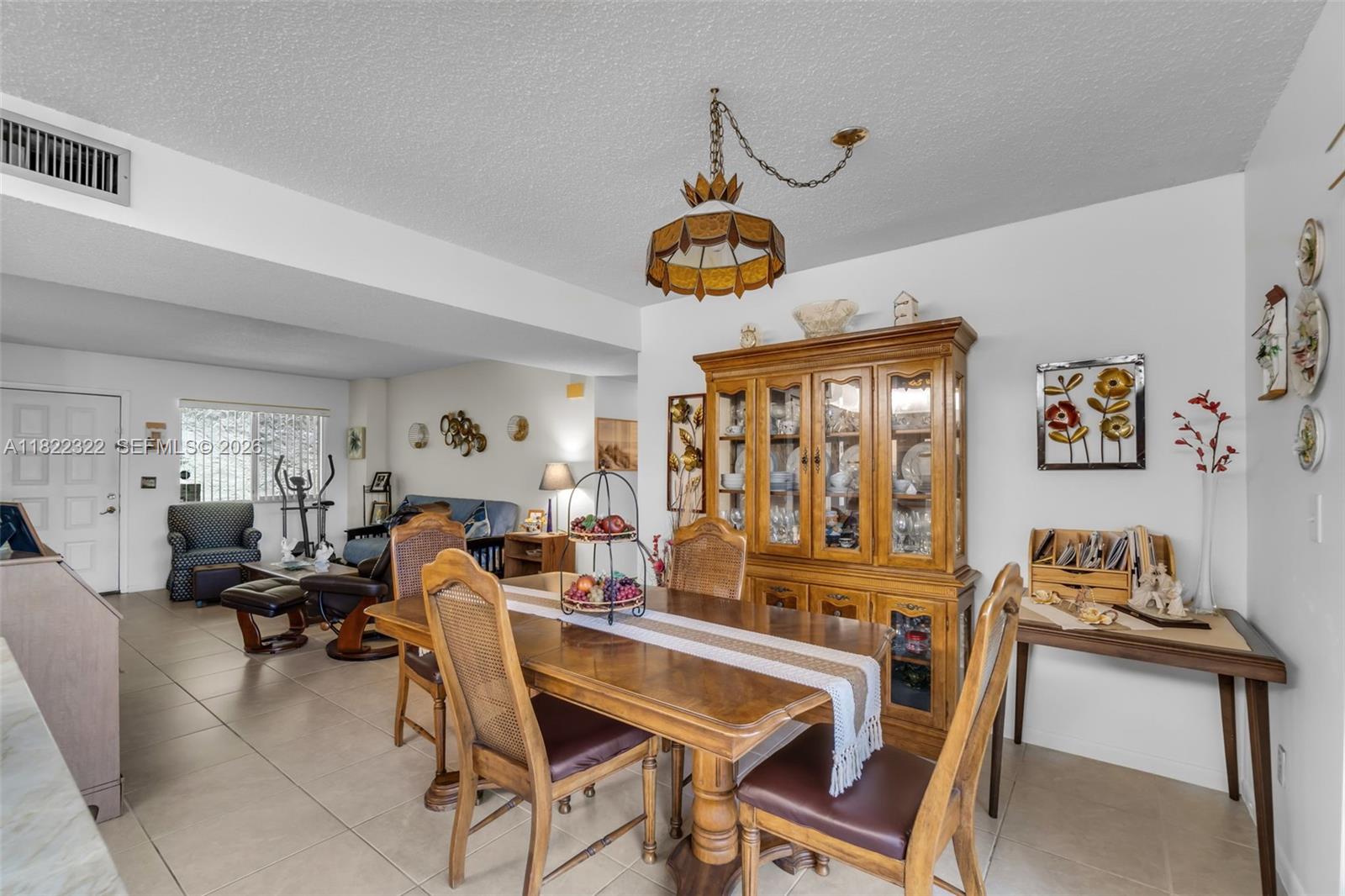 COUNTRY LANE CONDO #2 - Residential