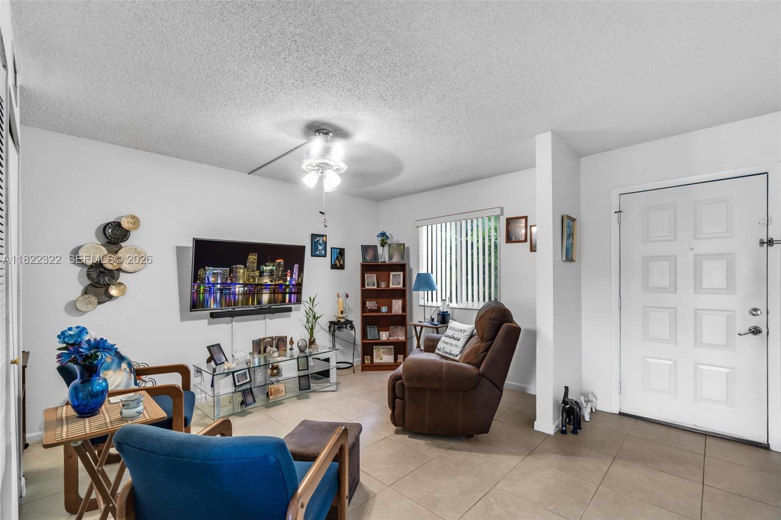 COUNTRY LANE CONDO #2 - Residential