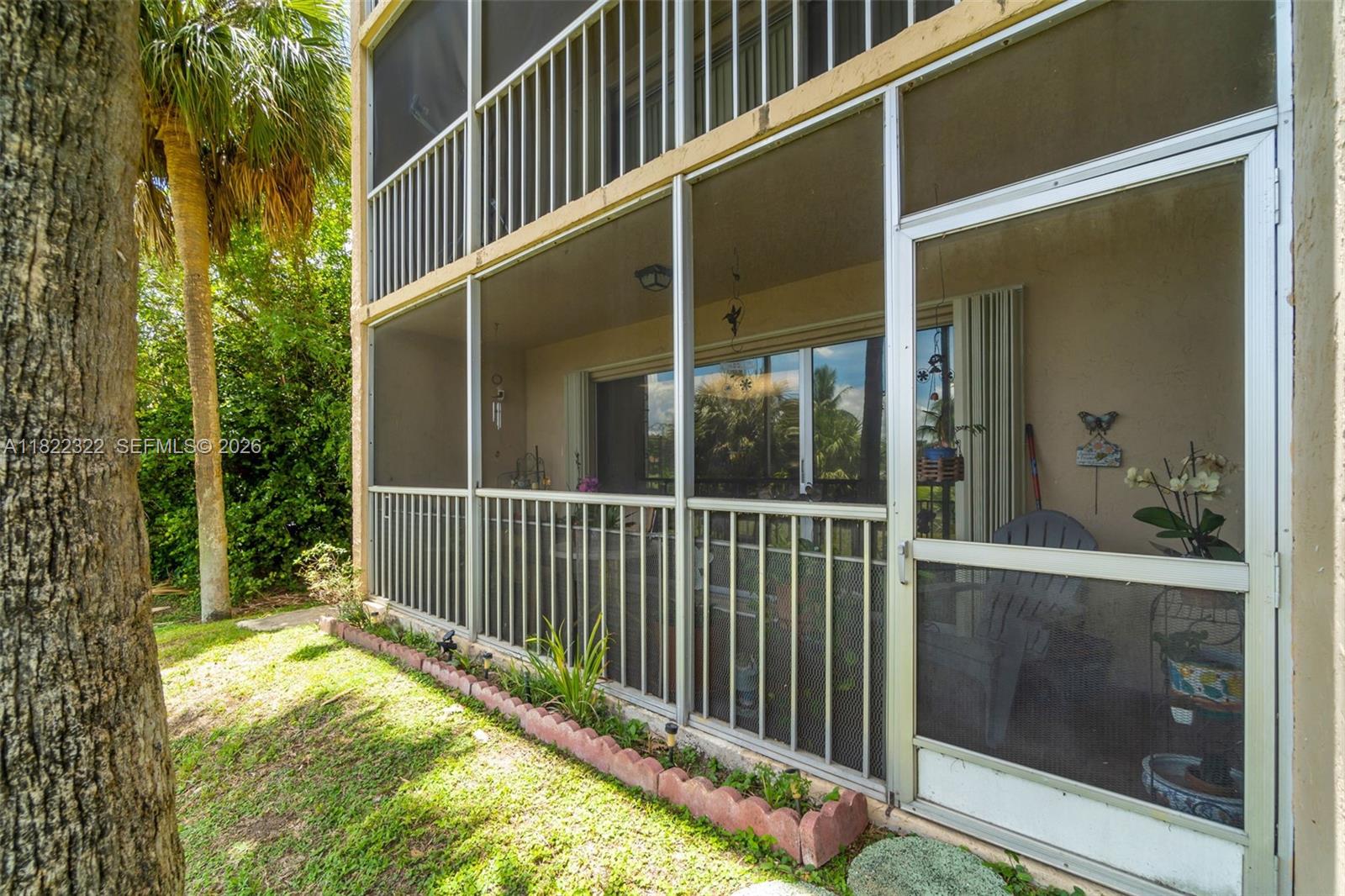 COUNTRY LANE CONDO #2 - Residential