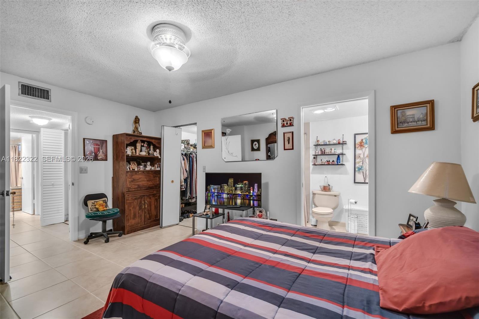 COUNTRY LANE CONDO #2 - Residential