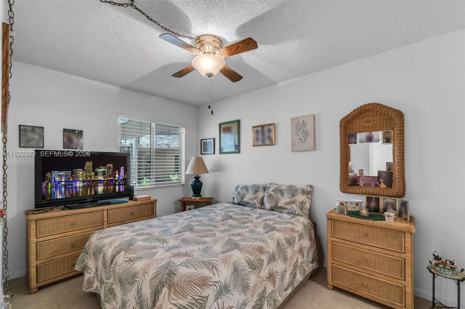 COUNTRY LANE CONDO #2 - Residential