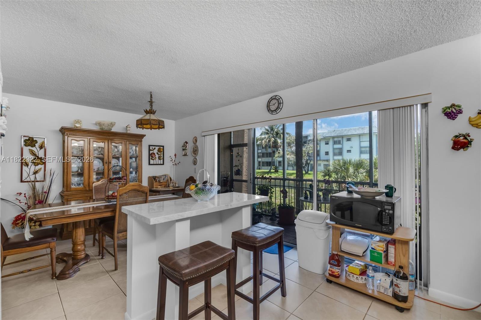 COUNTRY LANE CONDO #2 - Residential