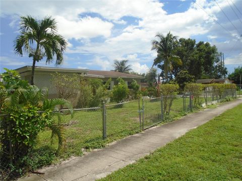 6791 Hope St Hollywood FL 33024