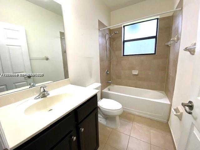 VENETIAN PARC WEST - Residential