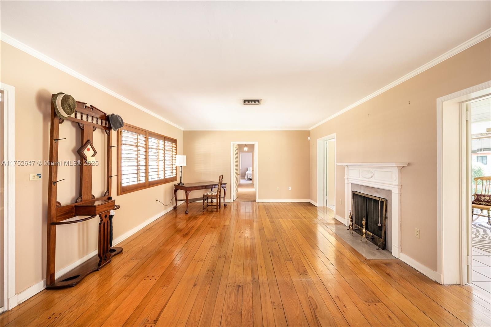 CORAL GABLES COUNTRY CLUB - Residential