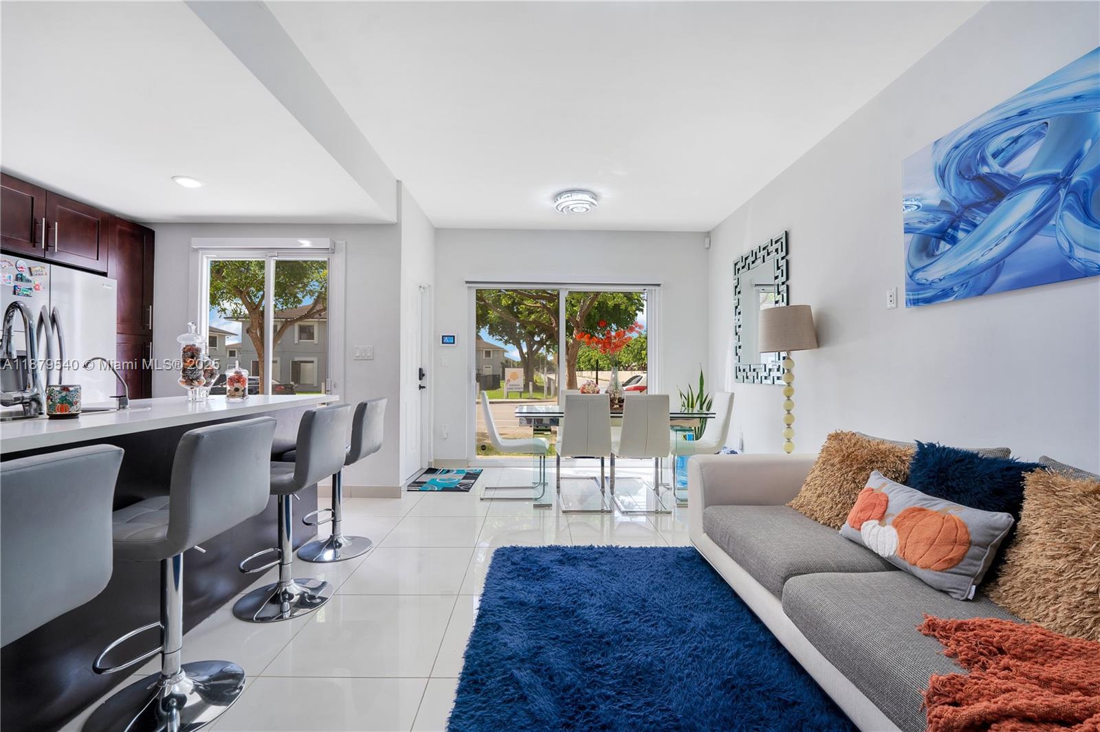 PARADISE GARDENS - Residential