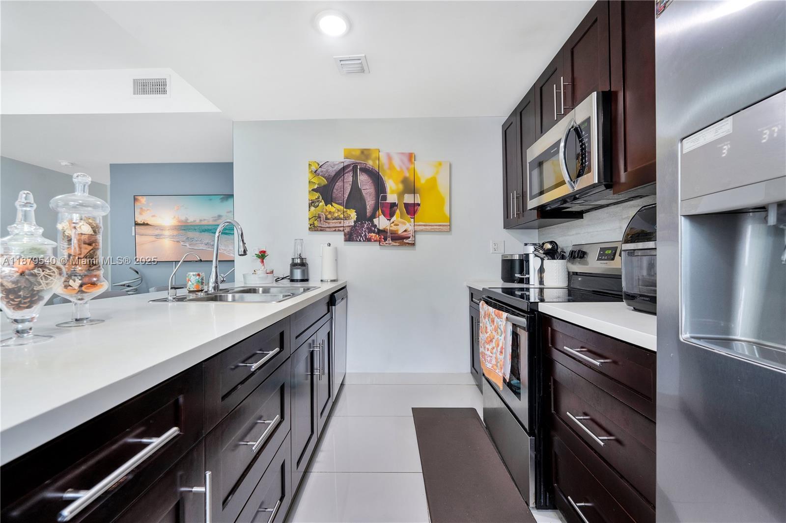 PARADISE GARDENS - Residential