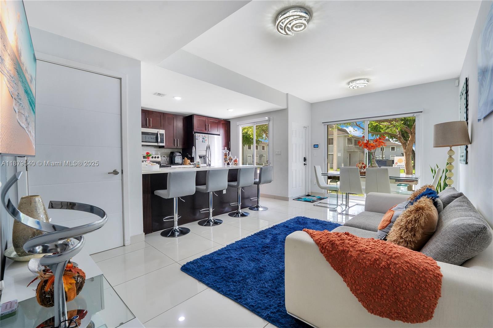 PARADISE GARDENS - Residential