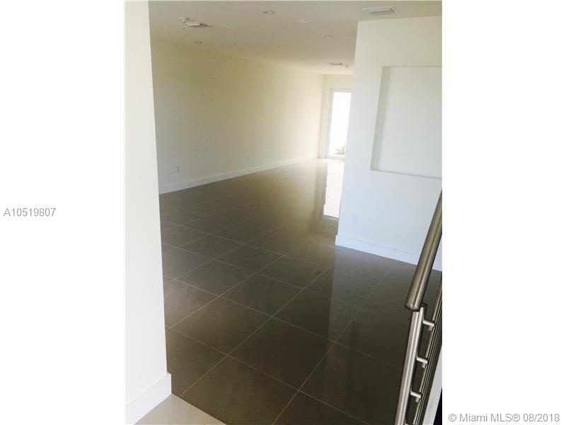 LANDMARK AT DORAL - Residential Lease