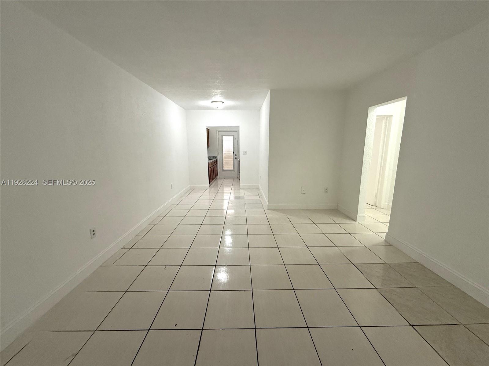 MIMO ON THE BEACH II COND - Residential Lease