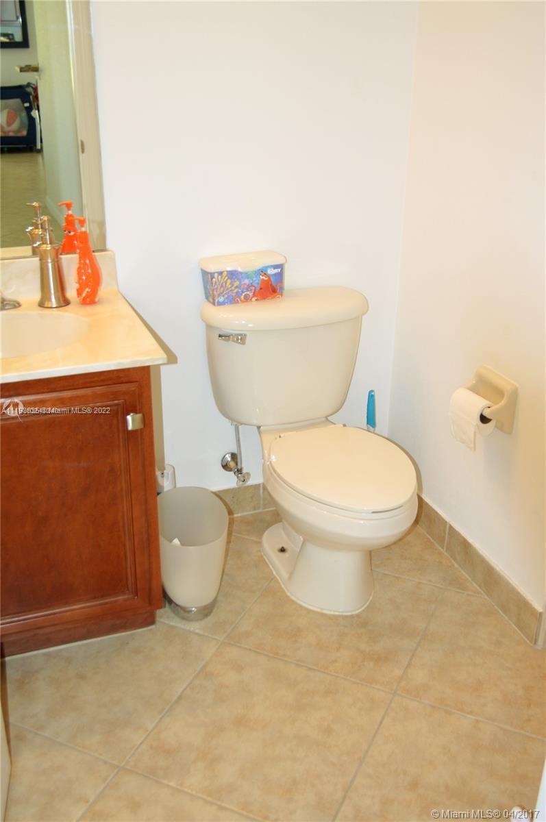 ISLES AT WESTON - Residential Lease