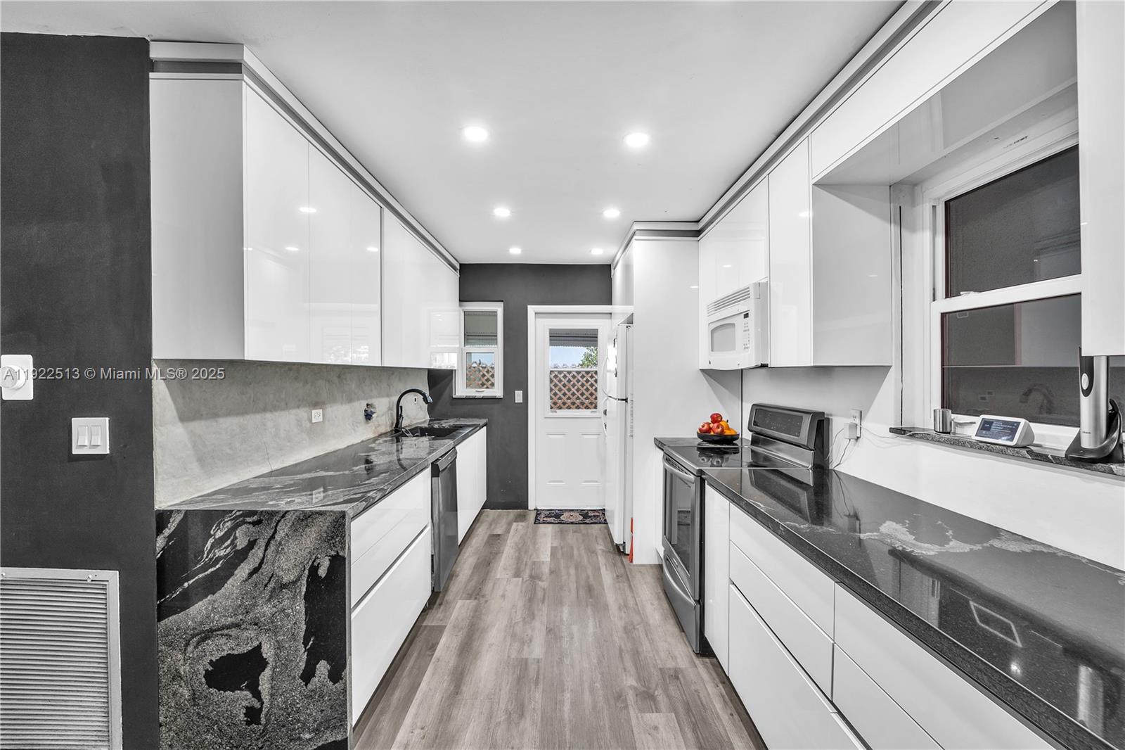 OVERBROOK SHORES NO-2 - Residential