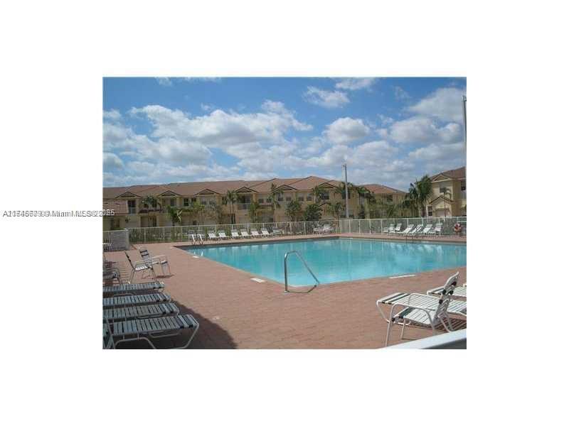 SHOMA TOWNHOMES AT ROYAL - Residential