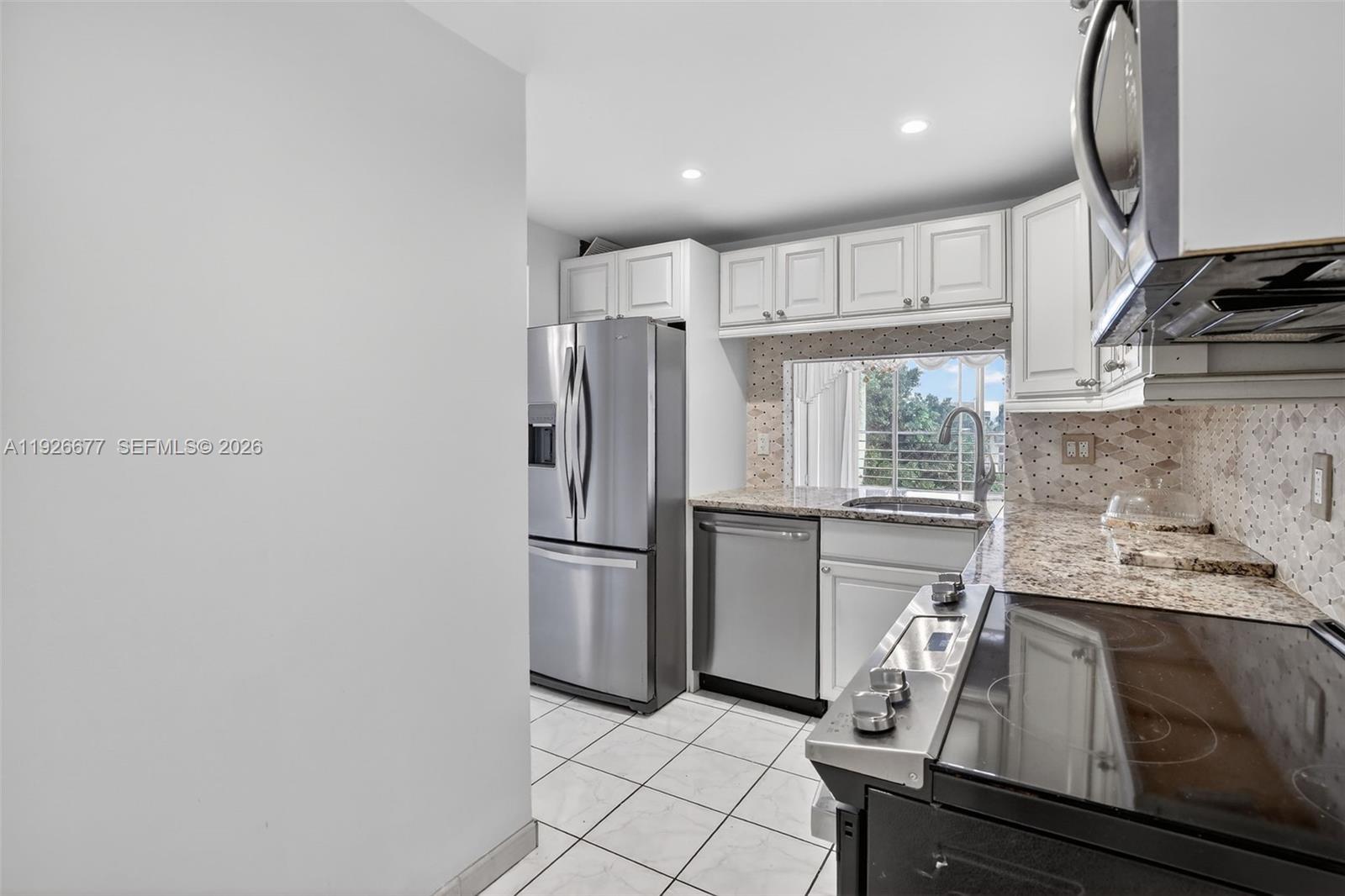 POINCIANA 10 PINE ISLAND - Residential