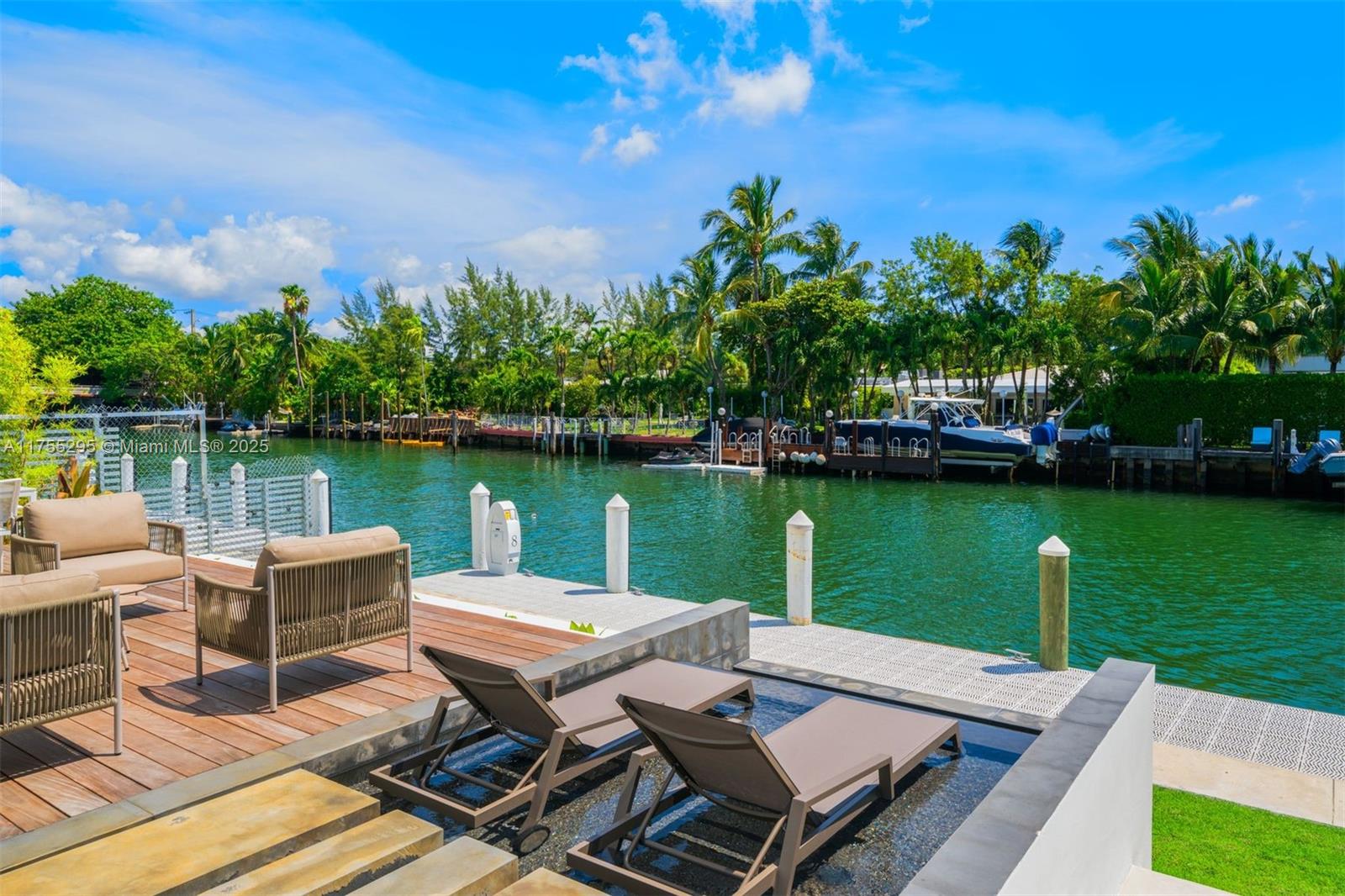 1011 W 48th St - The Ritz Carlton Miami Beach