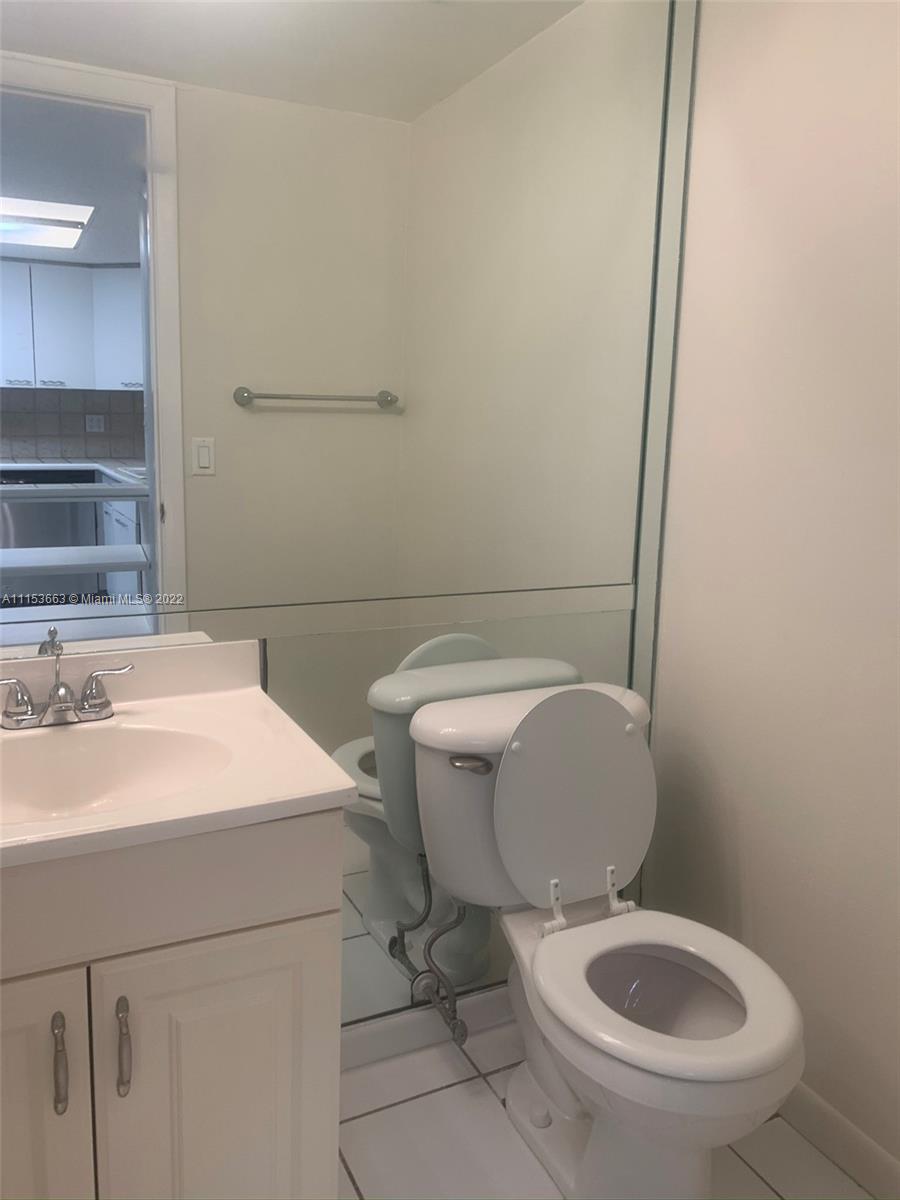 PARKWAY GROVE CONDO PART - Residential