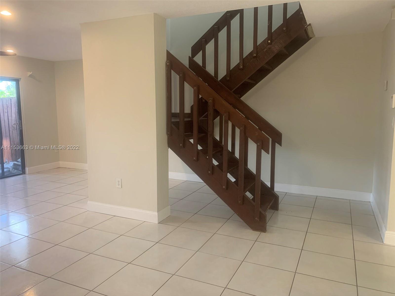 PARKWAY GROVE CONDO PART - Residential