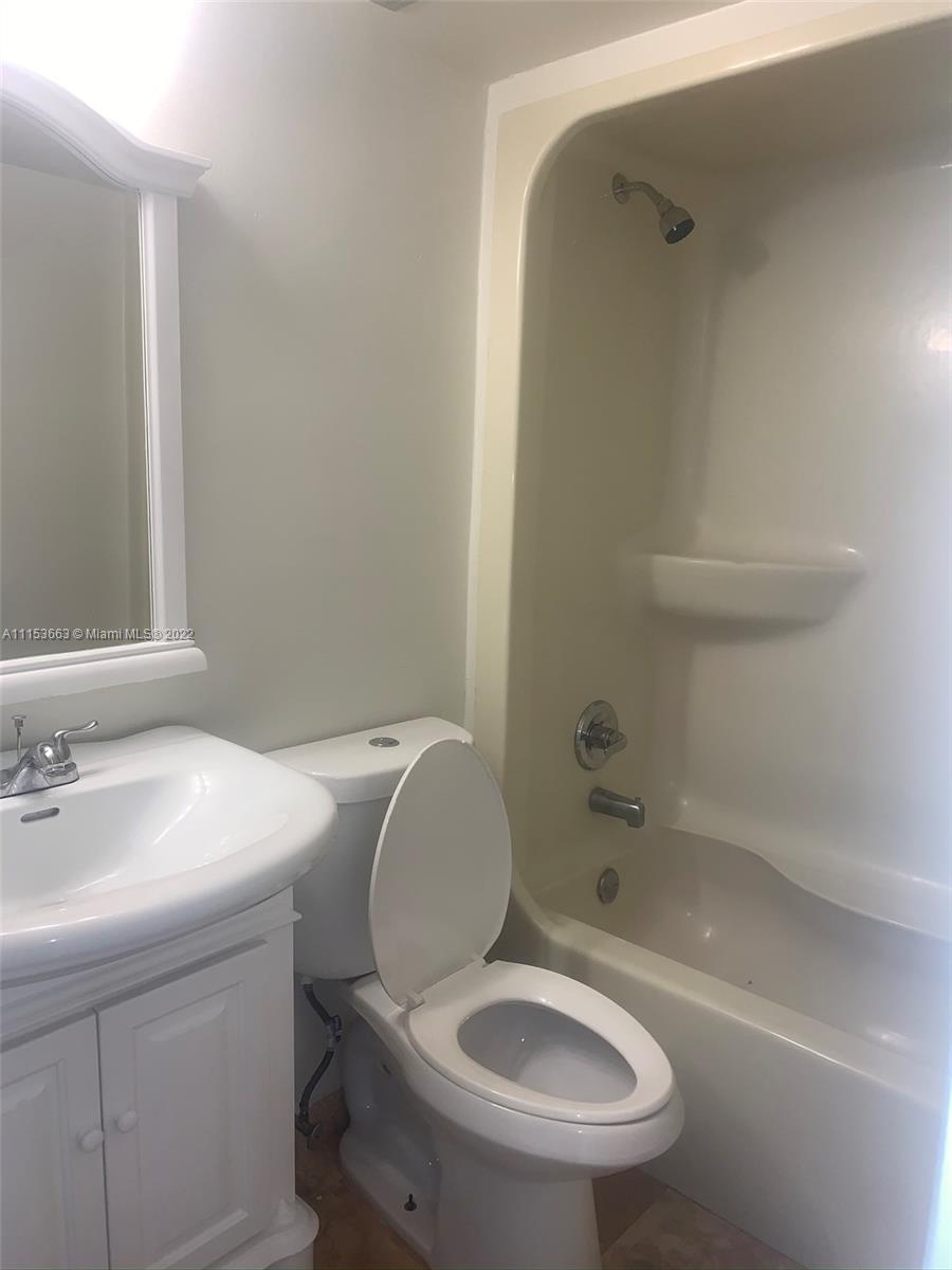 PARKWAY GROVE CONDO PART - Residential