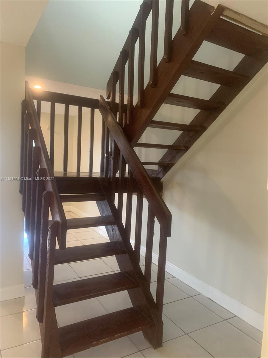 PARKWAY GROVE CONDO PART - Residential